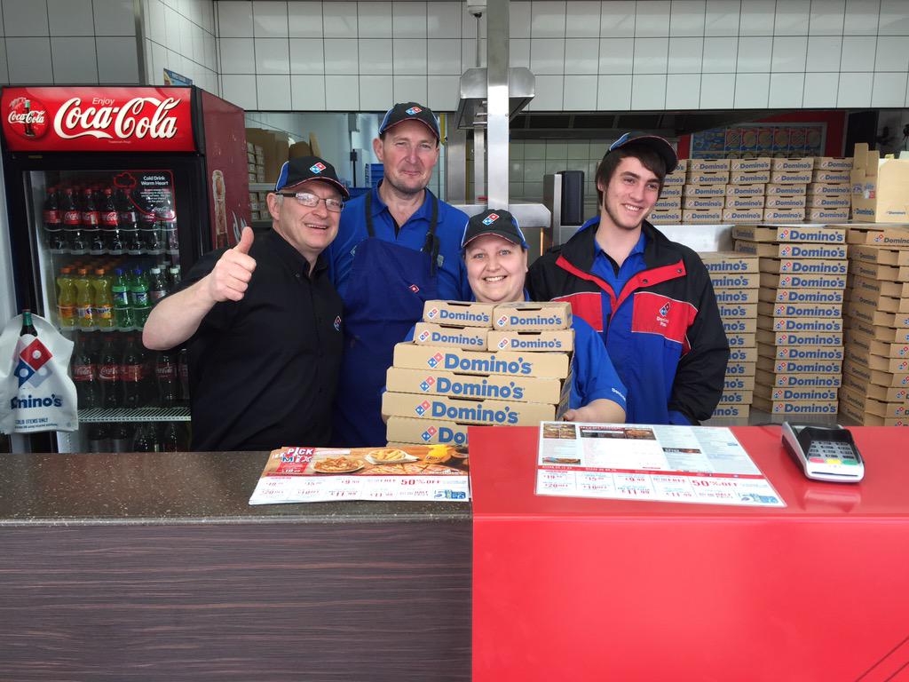 Simmsey_Friends's tweet image. Huge thanks to @Ellx12x and everyone @Dominos_UK Clay Cross for sorting the boys with plenty of lunch.