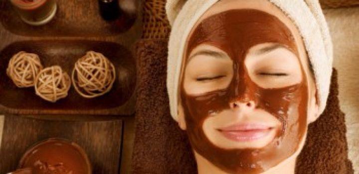 Aside from nails, we offer many other options. Among the most popular is our chocolate edible face treatment!