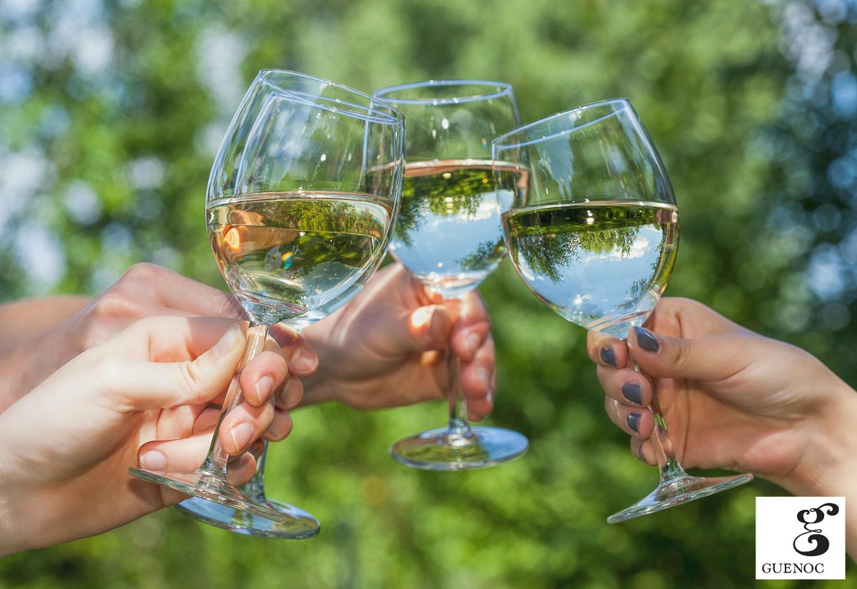 It's #InternationalDayofHappiness! Enjoying great #wine with friends is what makes us happy. What makes you #happy?