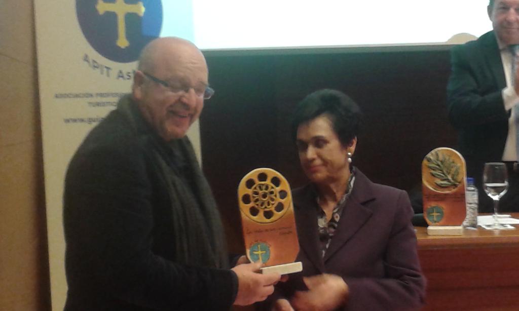 Premio Apit Fco Monge al gran naturslista Luis Laria <a href="/CEPESMA/">CEPESMA</a> <a href="/Parque_Vida/">El Parque de la Vida</a>