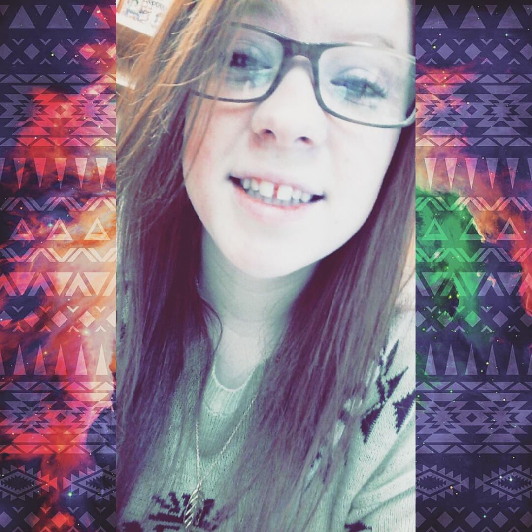 ginger_biitchh's tweet photo. School is better and fun when your stoned 👍🍁😍 http://t.co/6169vGjptd