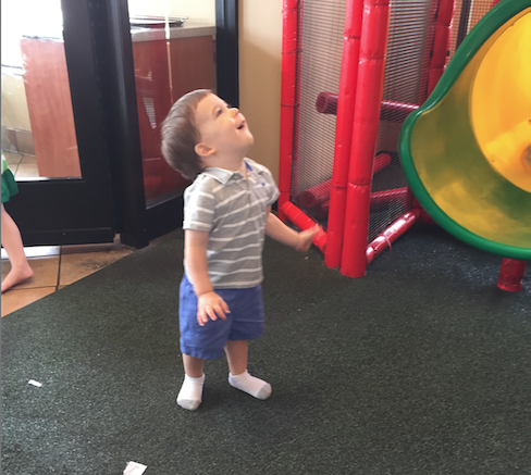 lauraleebaird's tweet photo. How I feel entering chickfila VS leaving. #classichugh http://t.co/CjRvWGInlL