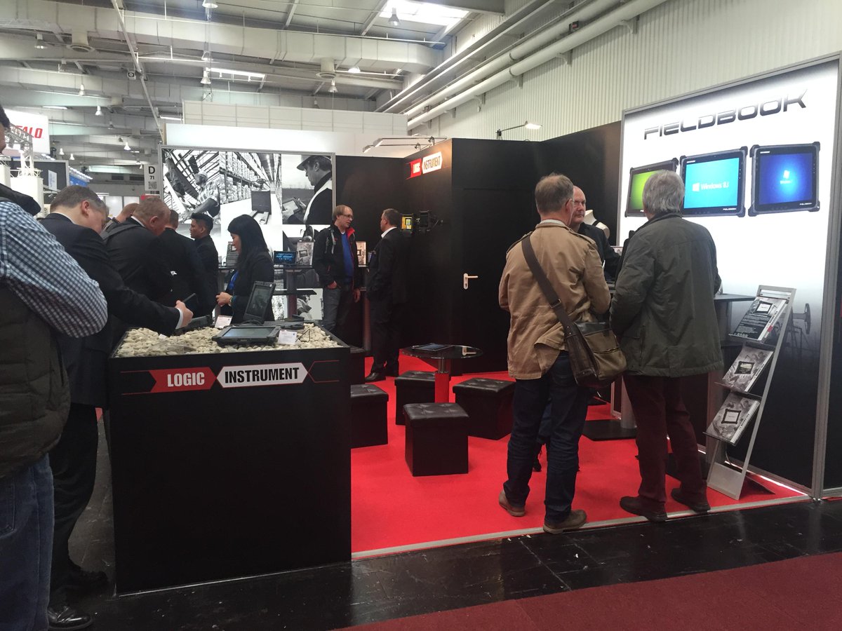 LogicNewsDE's tweet photo. Endspurt auf der #CeBIT 2015. Wir bedanken uns bei allen Besuchern! http://t.co/RHIpLR0eaG