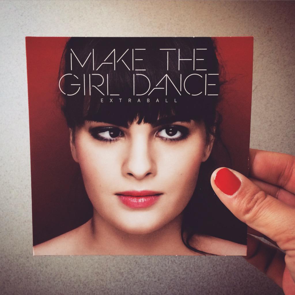 C'est peut-être un futur disque d'or incrusté de diamants on sait pas ! #makethegirldance #extraball #staytuned