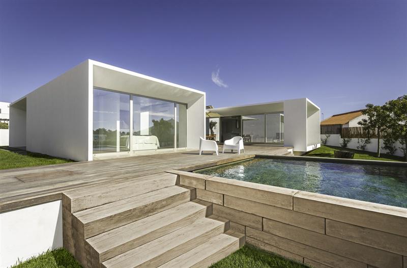 HomeInCanadaMag's tweet photo. #Borealis by @techobloc has wood plank look &amp; feel. Add drama with creative banding &amp; design. http://t.co/b1Wq0TVwmZ http://t.co/OQZCvgUD4f