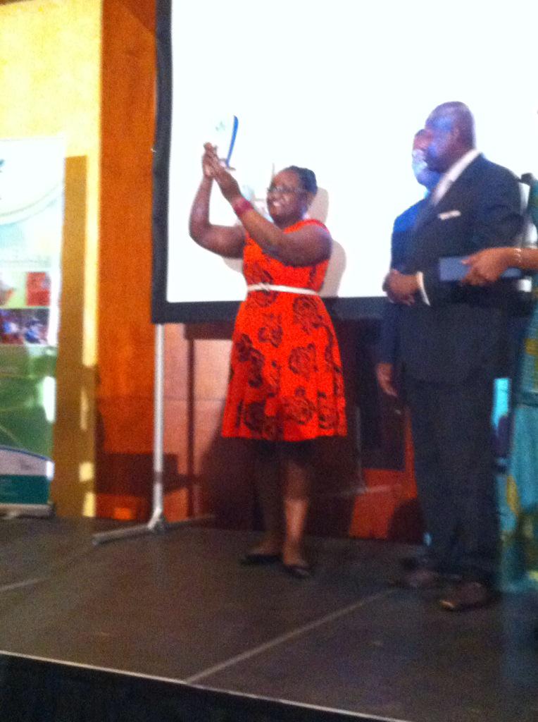 MincomCameroun's tweet image. #ForestMediaAwards, partenariat #Mincom et #Minfof. MEILLEUR ARTICLE DE PRESSE: C.Kouetcha du Quotidien de l'Economie