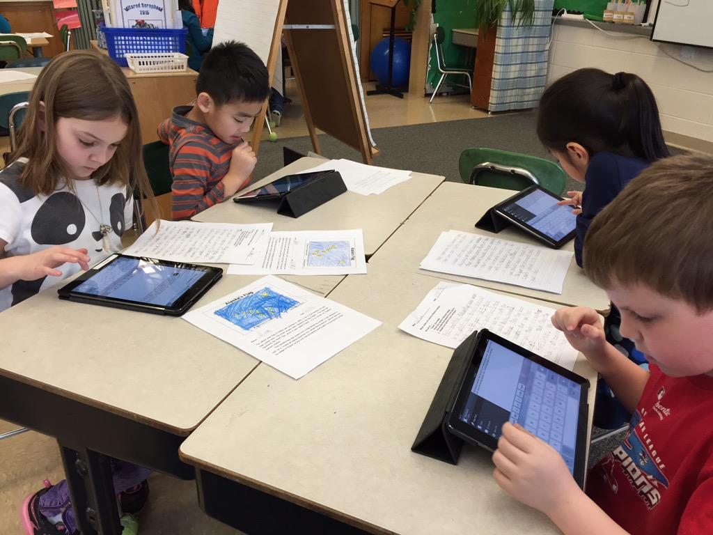 mcdteam2's tweet image. Using @KidblogDotOrg to share our opinions of Alaska&apos;s flag. #CommentsForKids @NESchoolIthaca