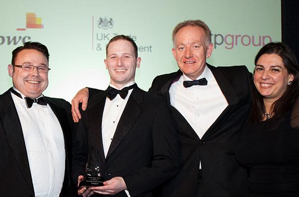 .<a href="/Steven_Marsh/">Steve Marsh</a> <a href="/GeoSpock/">GeoSpock</a> awarded Graduate Business of the Year by <a href="/HanadiJabado/">Hanadi Jabado</a> <a href="/CambridgeJBS/">Cambridge Judge</a> bit.ly/1BUax3M