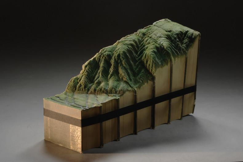 perspectivelit's tweet photo. Visit the world of books....literally. http://t.co/vamvelr4Kr #booknerd http://t.co/su95Xe89Xe