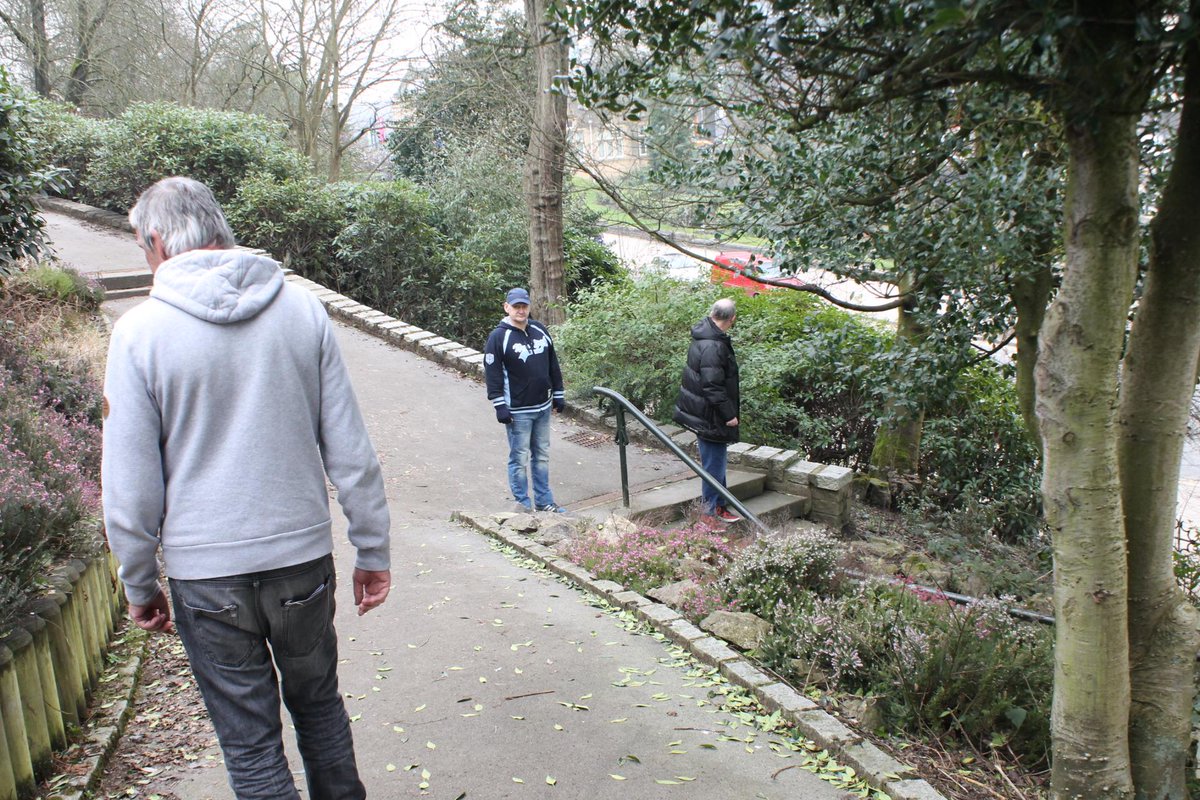 Petrus_PIER's tweet photo. Our plant hunting walk around Broadfield Park this morning. @Touchstones @ScienceWeekUK @petrus_cmty http://t.co/d1NtpXhx8Y