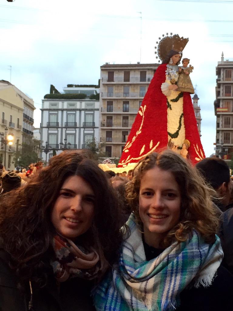 patriiC11's tweet photo. Increible dia en Valencia con la petarda de @enaruskaa!!#Fallas15 http://t.co/YBBLrNKyOQ
