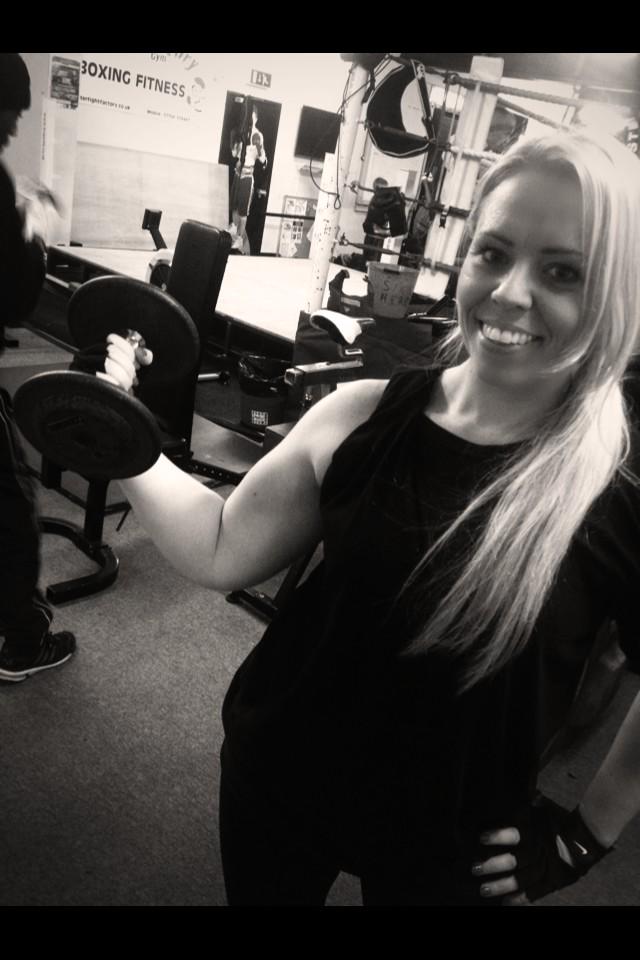 Wellsmart's tweet image. #girlsthatlift @fightfactorygym