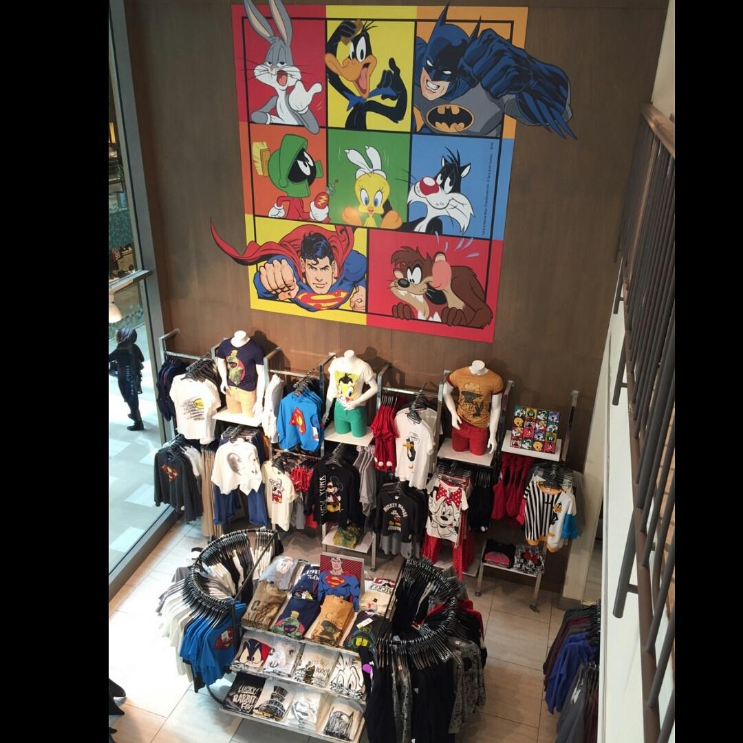 tiffanytomatotr's tweet photo. Tiffany Kahramanlar Köşesi...😊 #tiffany2015ss #warnerbros #waltdisney #lisansli #sweatshirt #tshirt #batman #superman http://t.co/4HOOmgqFOf