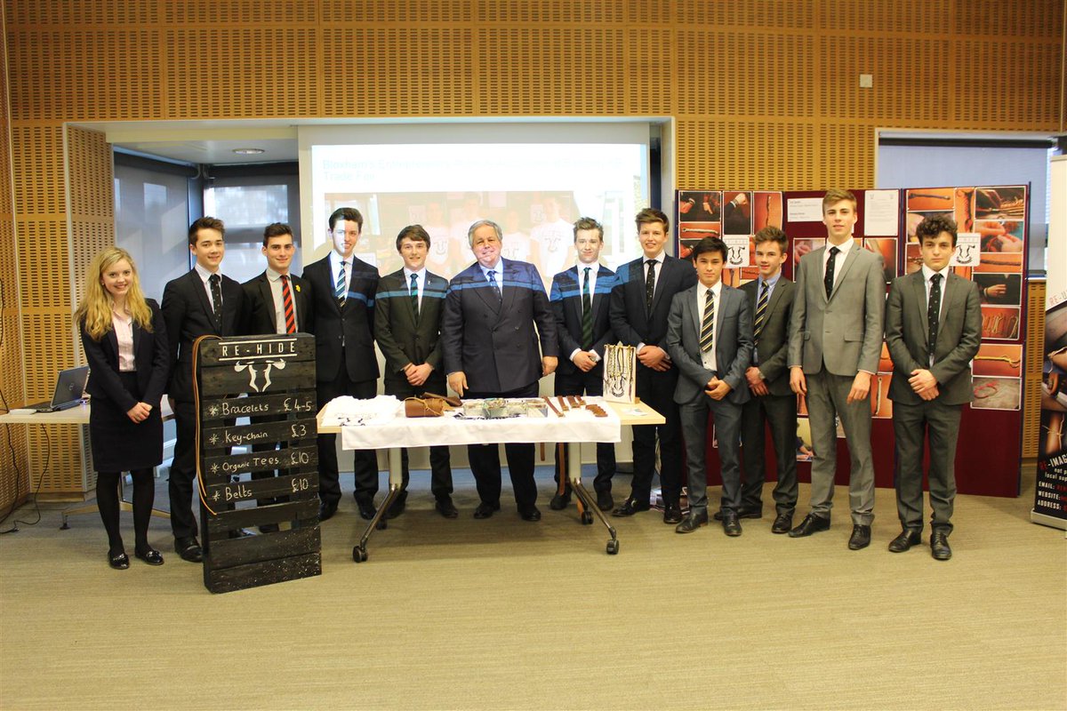 BloxhamSchool's tweet photo. Thank you @TonyBaldry who came in to meet our @Re_hide14 team as they prepare for the next stage of @youngenterprise! http://t.co/hEgZZYK5Tc