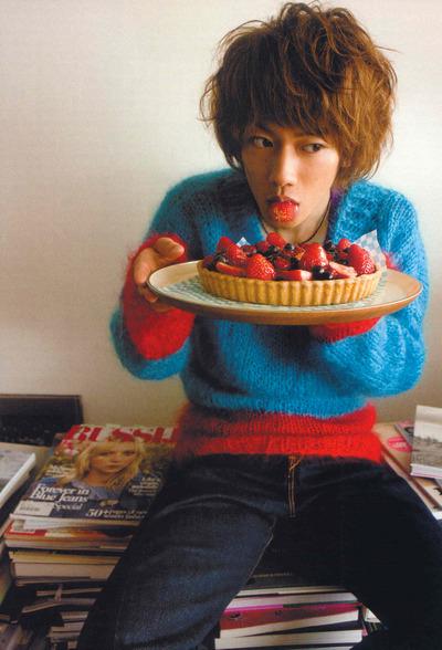 Happy birthday Takeru Sato   (heure japonaise) 
