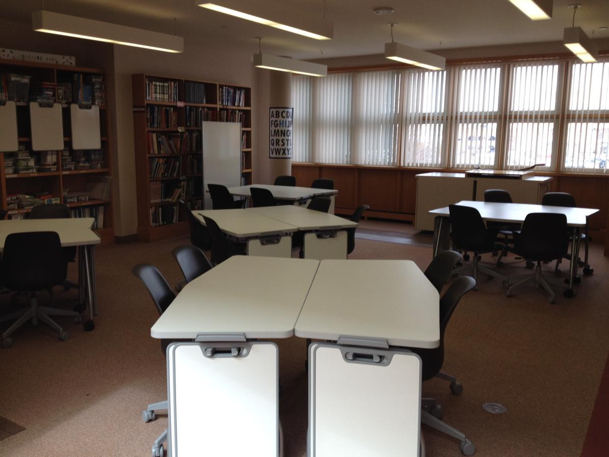 HopeEduTech's tweet photo. New tables &amp; Chairs in the @HopeCollege Curriculum Library! #collaborativelearning @vanwylenlibrary http://t.co/k5UoXdU7zu