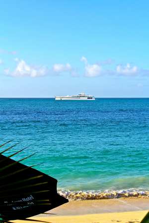 azurehotel's tweet photo. Sadly, Steve Jobs never got to cruise on his $100,000,000 mega yacht the Venus.  Here it is behind the Azure. http://t.co/kWHFXaIfSu