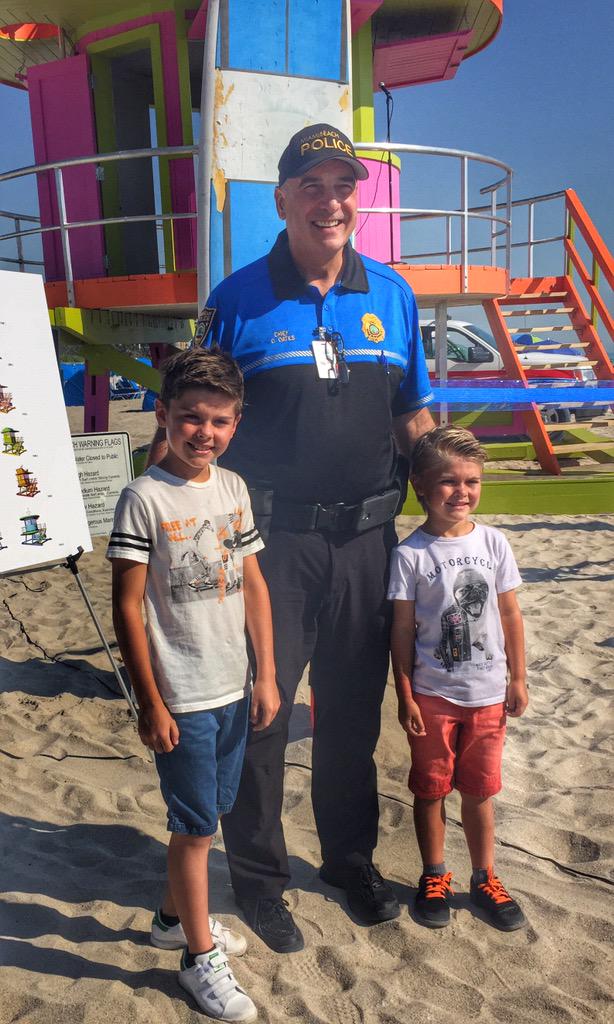 MiamiBeachPD's tweet photo. #MaxandJack look like they had a great time at #MBPD being Chiefs for a day. #MBPDCares http://t.co/p284s6ZIzW