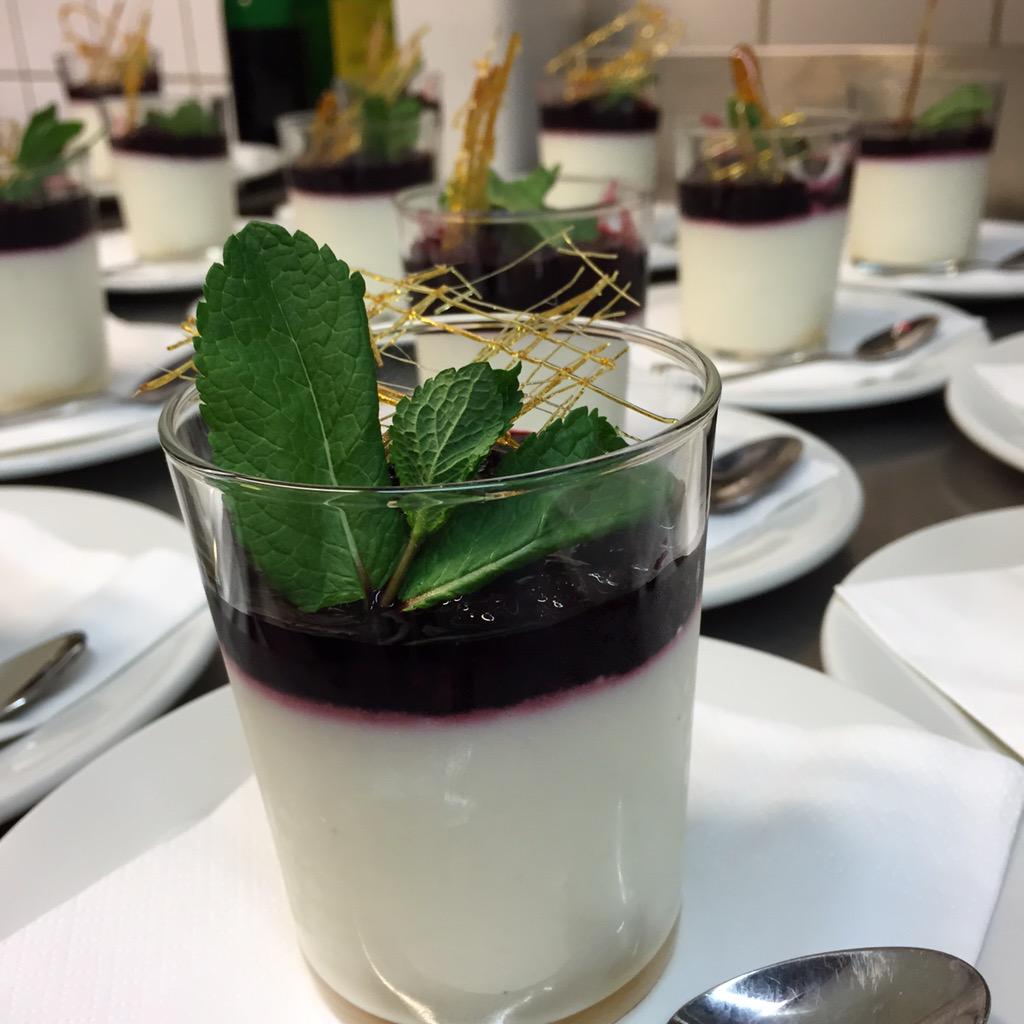 just hosted a Sponsionsfeier this afternoon. Celebrate with us too - get in touch!
#FINKH  #Bar #Event