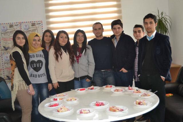 Bugun bır abımızın dogum gununu kutladık cok guzeldı