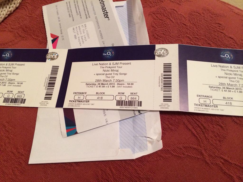 VickyBall14's tweet photo. Look what's arrived 🙌 @billyball94 @Brindlehead http://t.co/y6pxAMbNc2