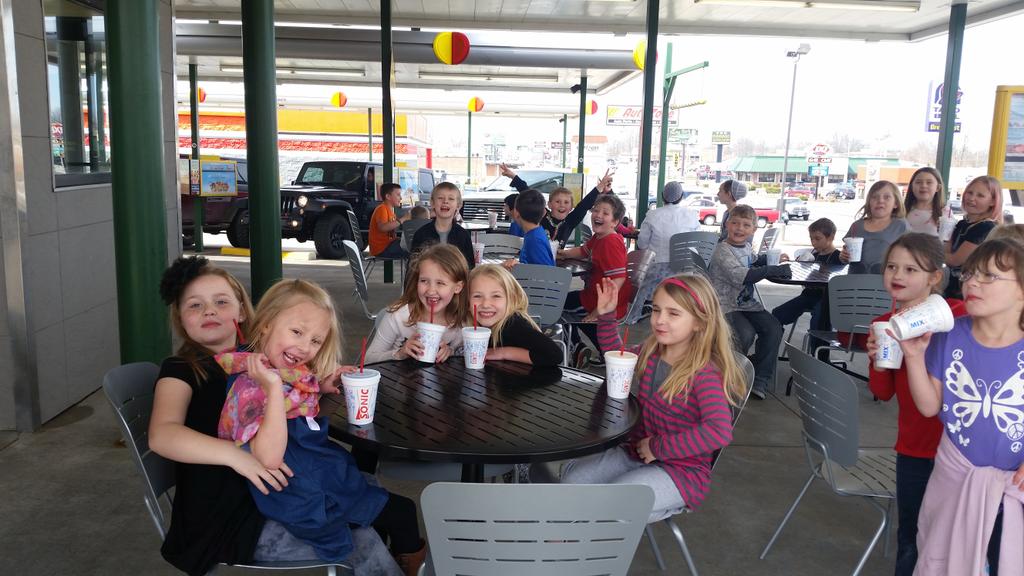 cogle2nd's tweet photo. #slushytreat #goodbehaviorreward @MaplecrestLeban http://t.co/YPgNb3i4oQ