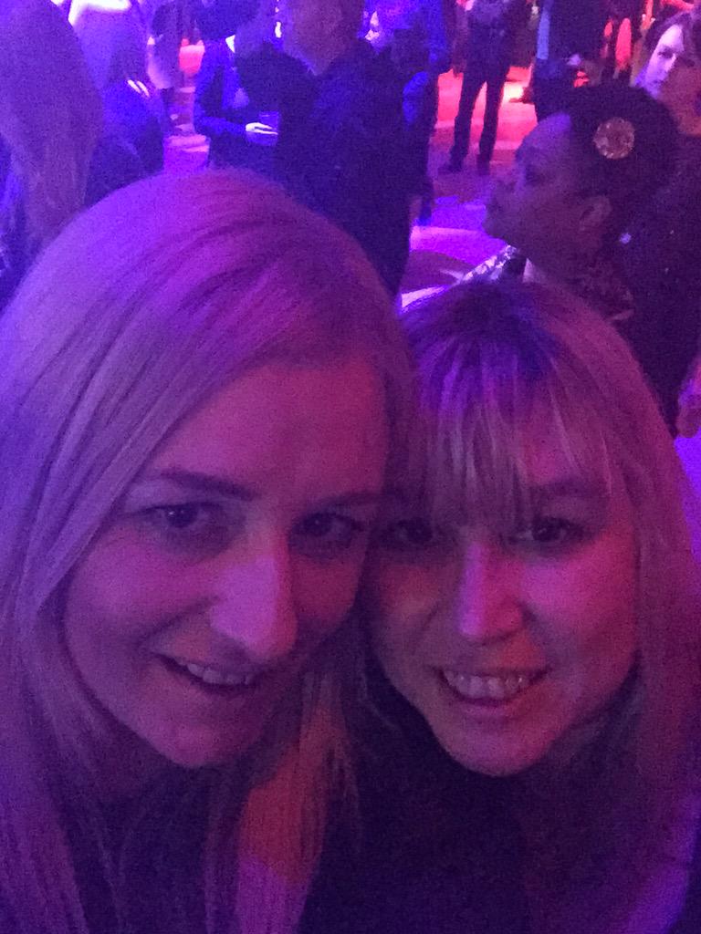 nilerodgers's tweet photo. RT @sallykd2: @nilerodgers  @DenLB loving the DJ set.... Can't wait for you... #frontrowdivas http://t.co/SYdf7Fobk4 {Thx.}