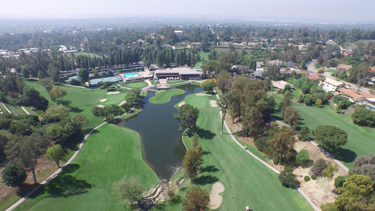 ATGCSuper's tweet image. I couldn&apos;t resist. Here is one more looking down on 18, clubhouse, 1 and 9. #kidinacandystore #projectdocumentation