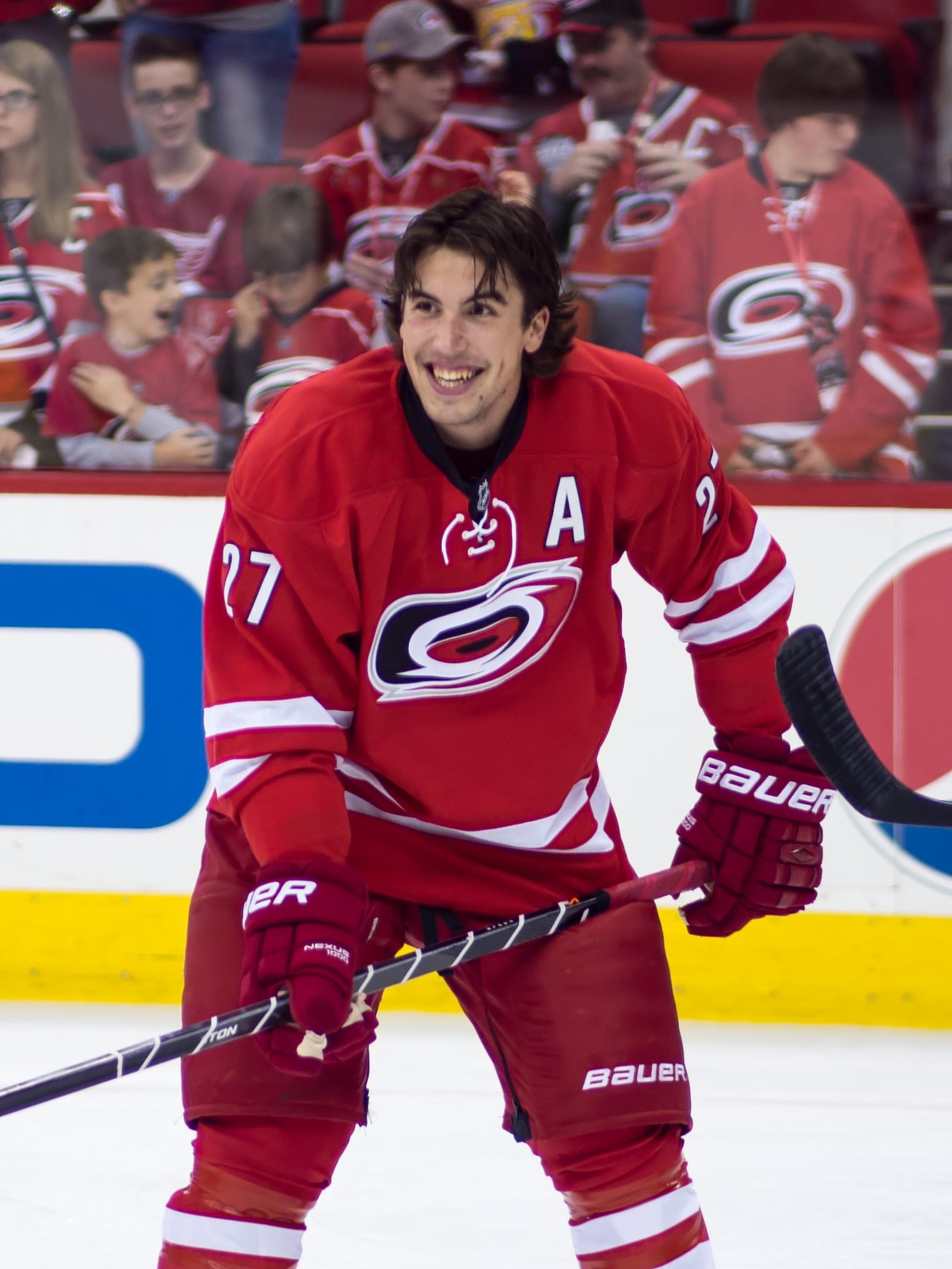 Happy 23rd birthday to the one and only Justin  Faulk! Congratulations 