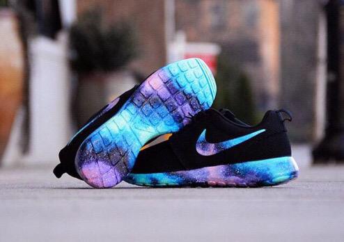 SneakerHooked tweet picture
