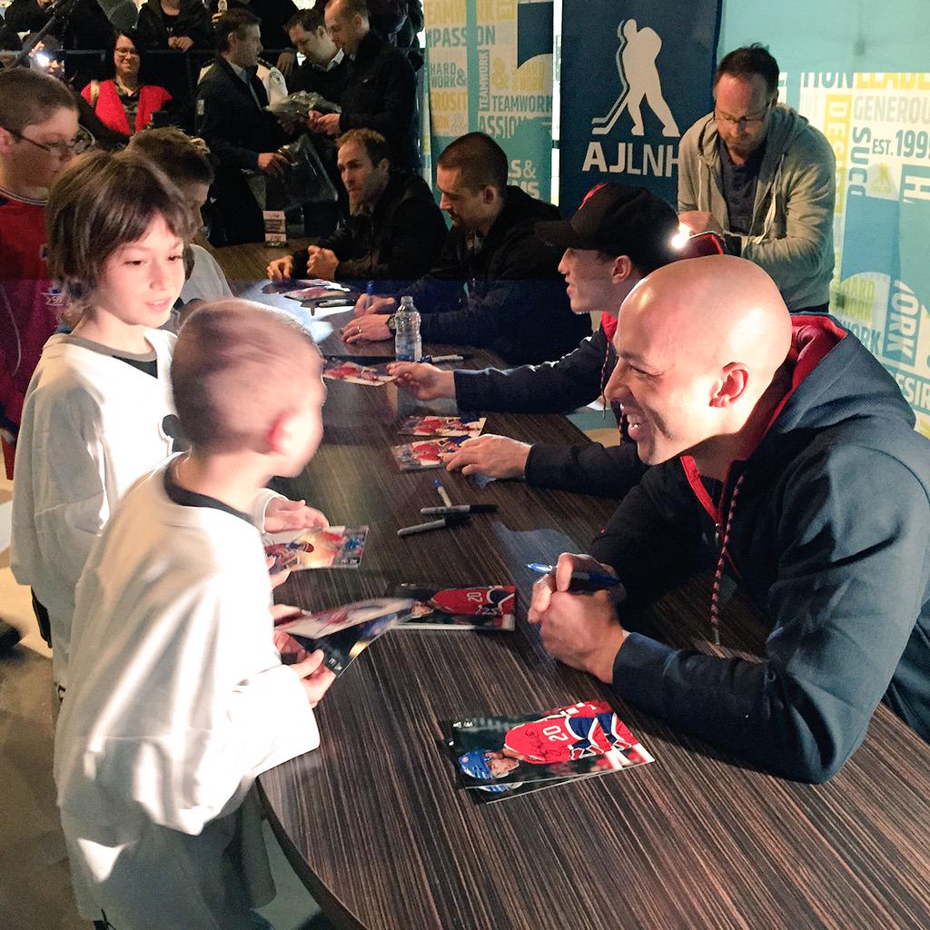 NHLPA's tweet photo. .@BGALLY17, @mikeweaver_43, Manny Malhotra &amp; Tomas Plekanec signing autographs for the kids. #GD15 http://t.co/StssOFGHAc