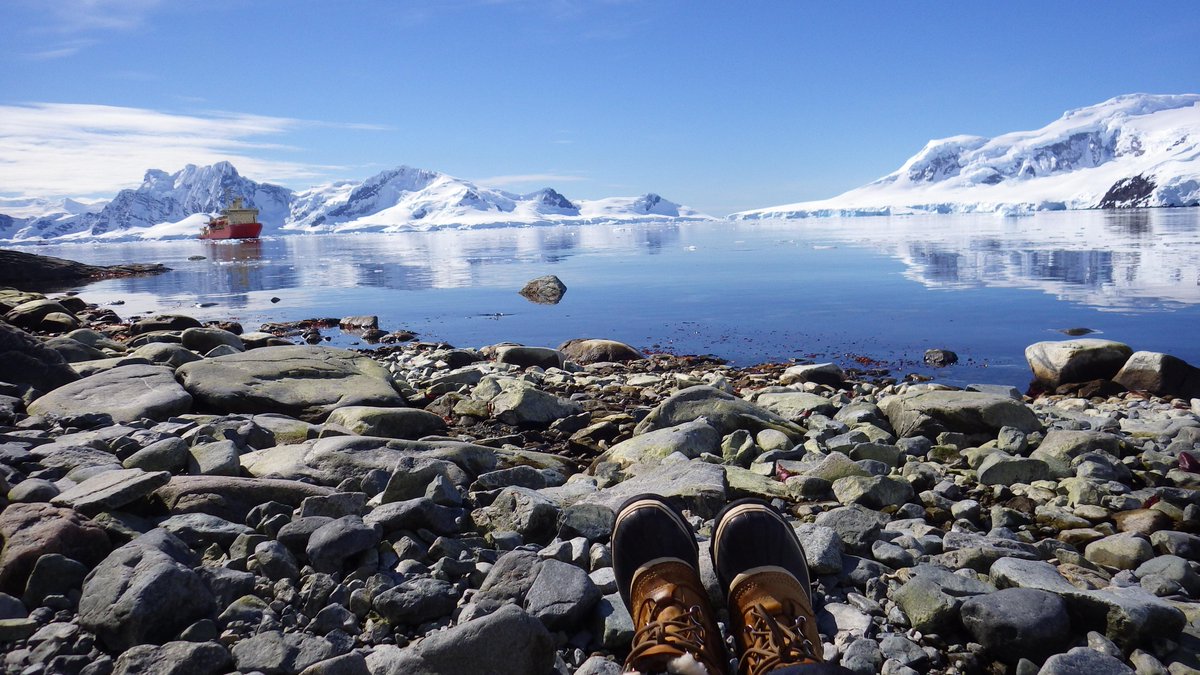 Super_Krill's tweet photo. #InMyShoes Taking a break from studying krill in Antarctica! http://t.co/t7gH0LMHdg