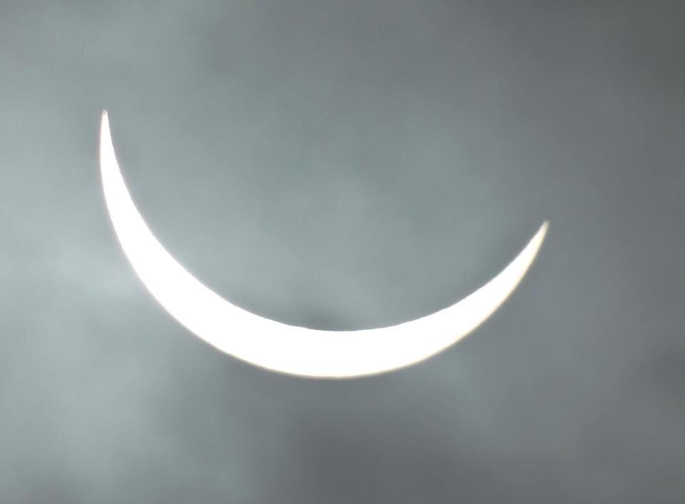 amcocleanglass's tweet photo. Did you see the eclipse? No? Dirty Windows? Call AMCO CLEAN GLASS : 7957116615
http://t.co/vOOfw7RUlx http://t.co/IH6gvVbyzf