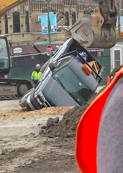 BarstoolBigCat's tweet image. Wrigley construction right on schedule! barstoolsports.com/chicago/wrigle…