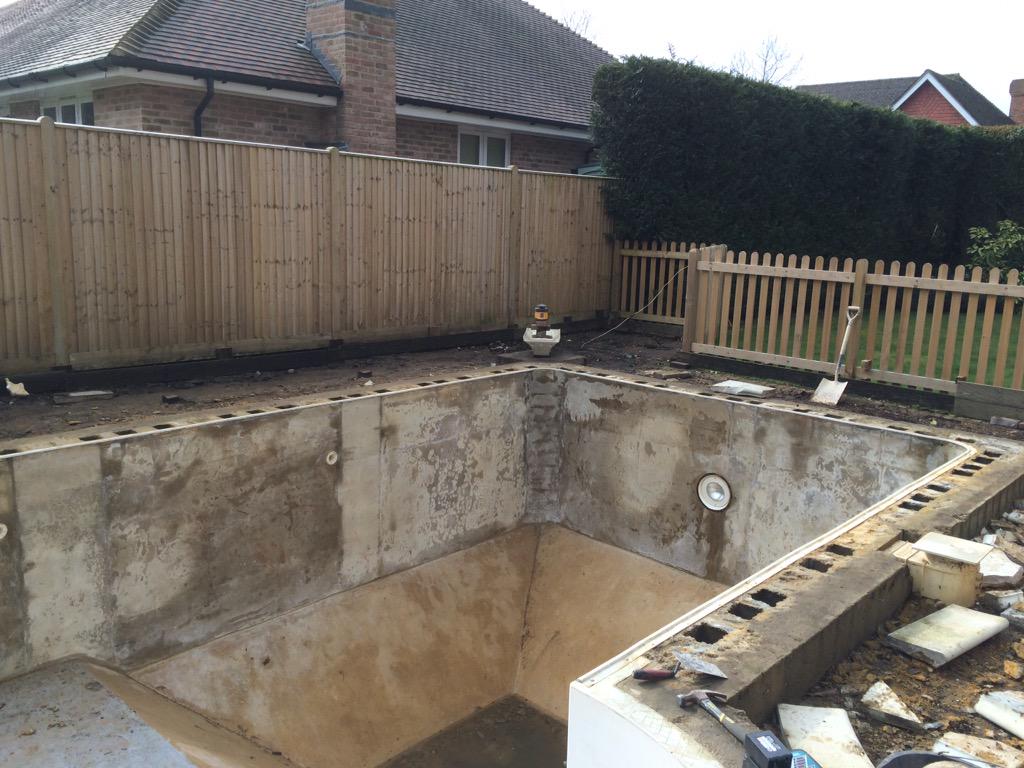 southeastpools's tweet photo. Pool refurb day 1 http://t.co/FCcuENvedR
