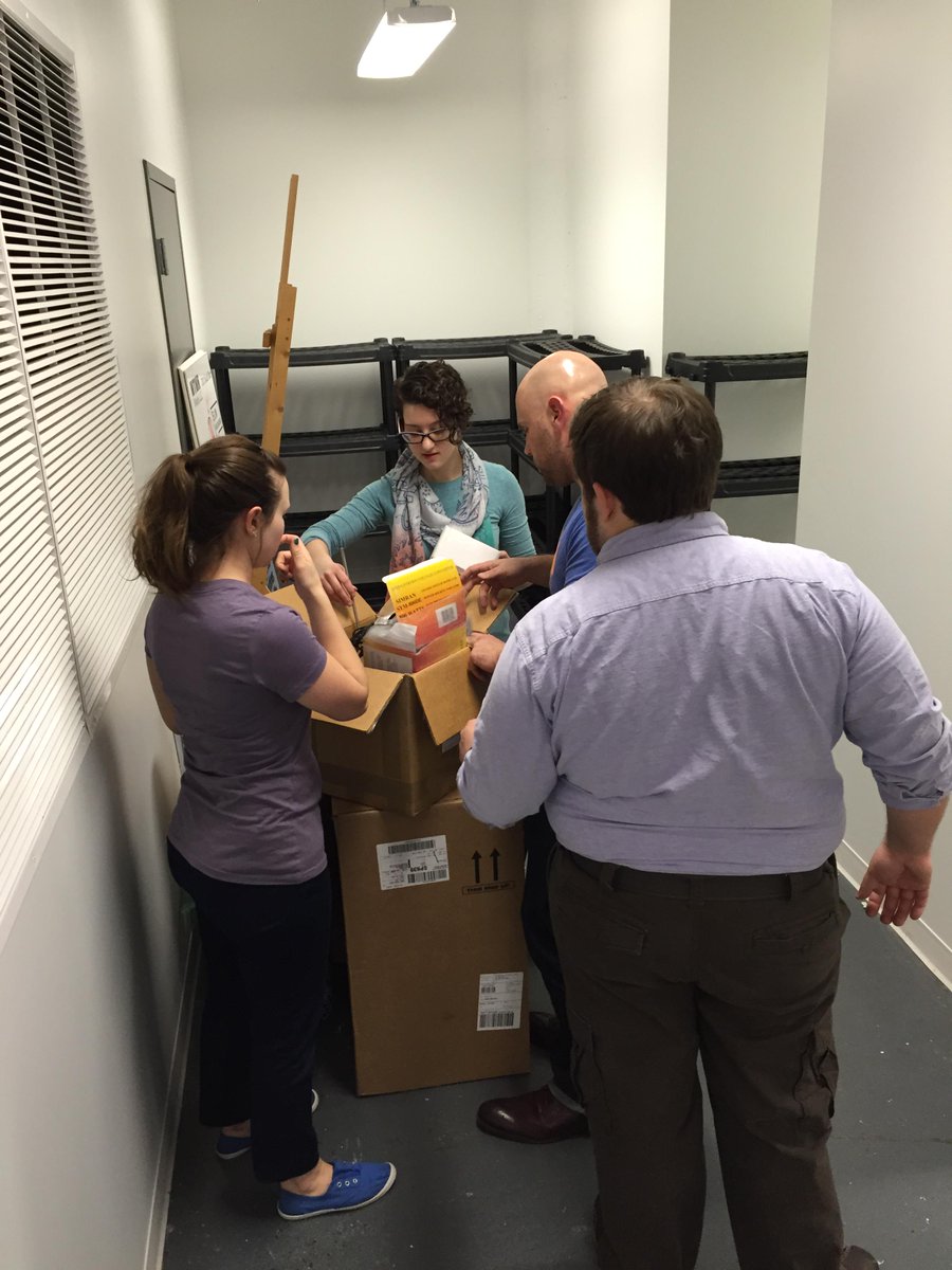 Josh_CLE's tweet photo. Spring cleaning! #willingtoworkharder @WTWH_Media http://t.co/ZGIDG3HRfh
