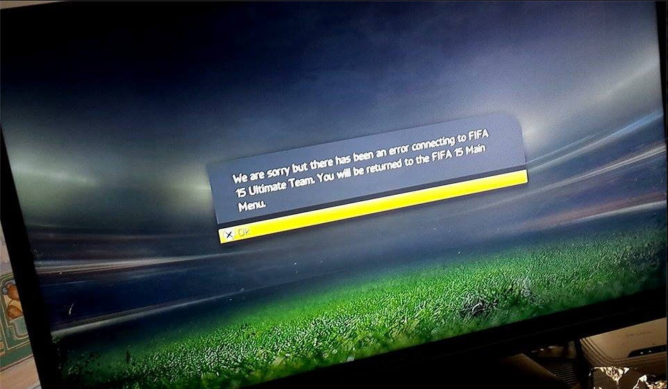 DBLFC7's tweet photo. @EASPORTSFIFA @SIL_KDJ Same here Ea , PS3 - Its been like this for more than 24 hours! http://t.co/NJNBABuuxB