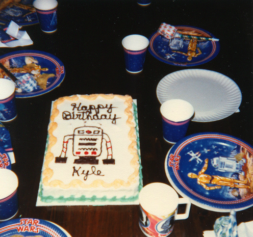  HAPPY BIRTHDAY, YOU. (worst R2 fanart ever) 