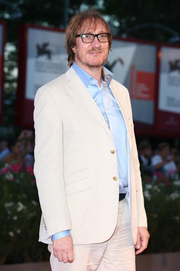 Happy birthday to David Thewlis, Remus Lupin in who turns 52 yrs old on March 20, 2015! 