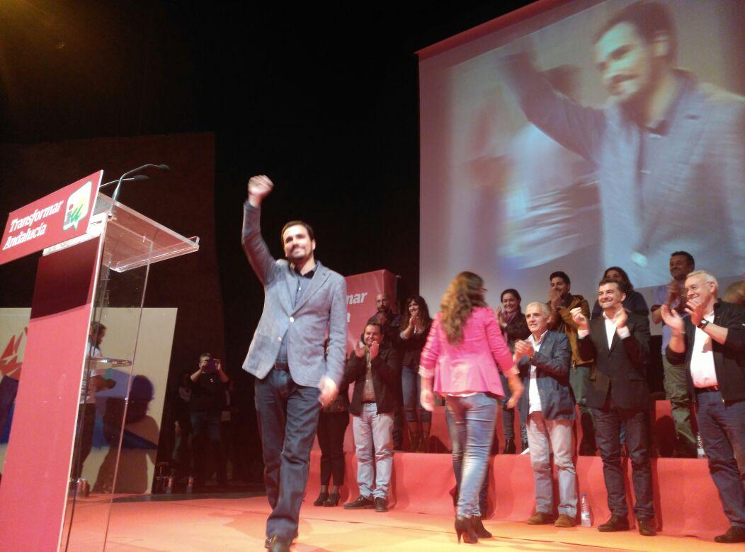 izquierdaplural's tweet photo. .@agarzon #YoConIU: "Salimos a ganar, a transformar la sociedad, y lo hacemos con la gente, con alegría" http://t.co/Zm1mp28cqr