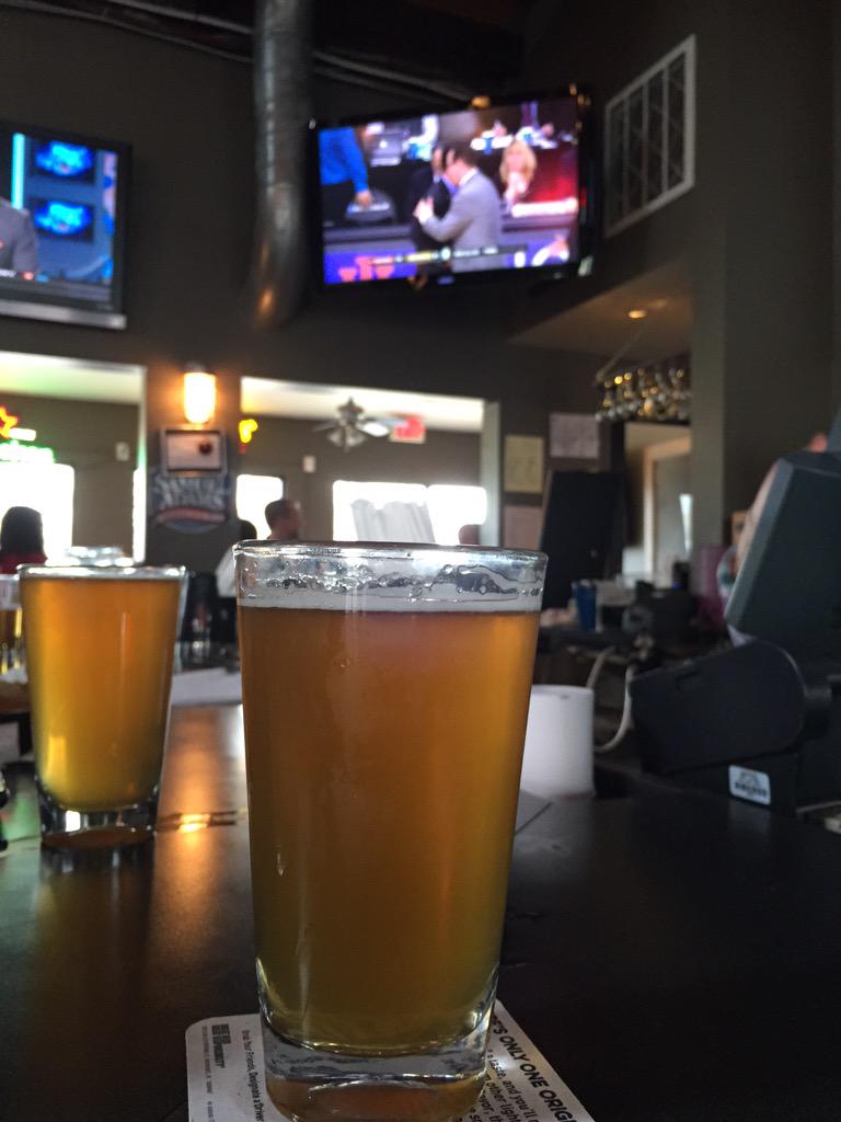 Some Ida and a few close games. Sounds like a great afternoon to me! #MarchMadness  #IdaForTheWin