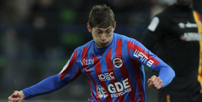 Emiliano Sala (Caen) élu joueur du mois de février lequi.pe/1x9JIrZ