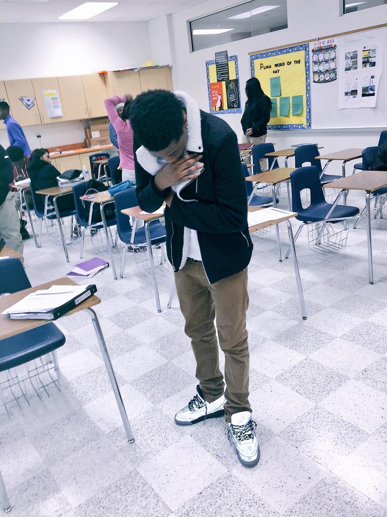 _MordeCaiTheDon's tweet photo. They not gon like how we dabb 💿🎥 http://t.co/pXknf5I74T