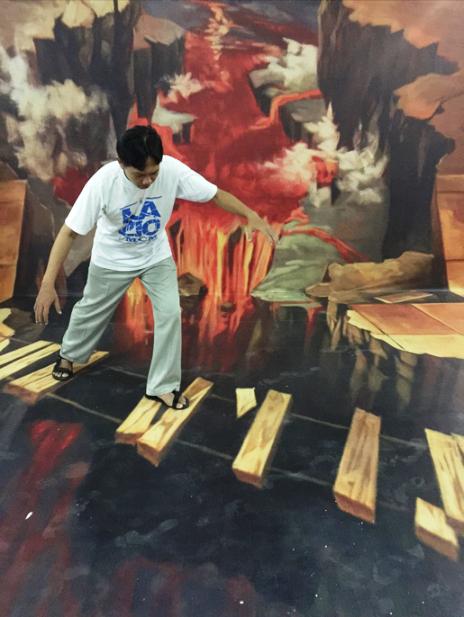 Kamu pengen bergaya pake trick 3D kek gini khan? Lsg aja cus ke <a href="/imagic_solo/">Trick Eye Gallery</a> #TrickEyeGallery da Solo Square.