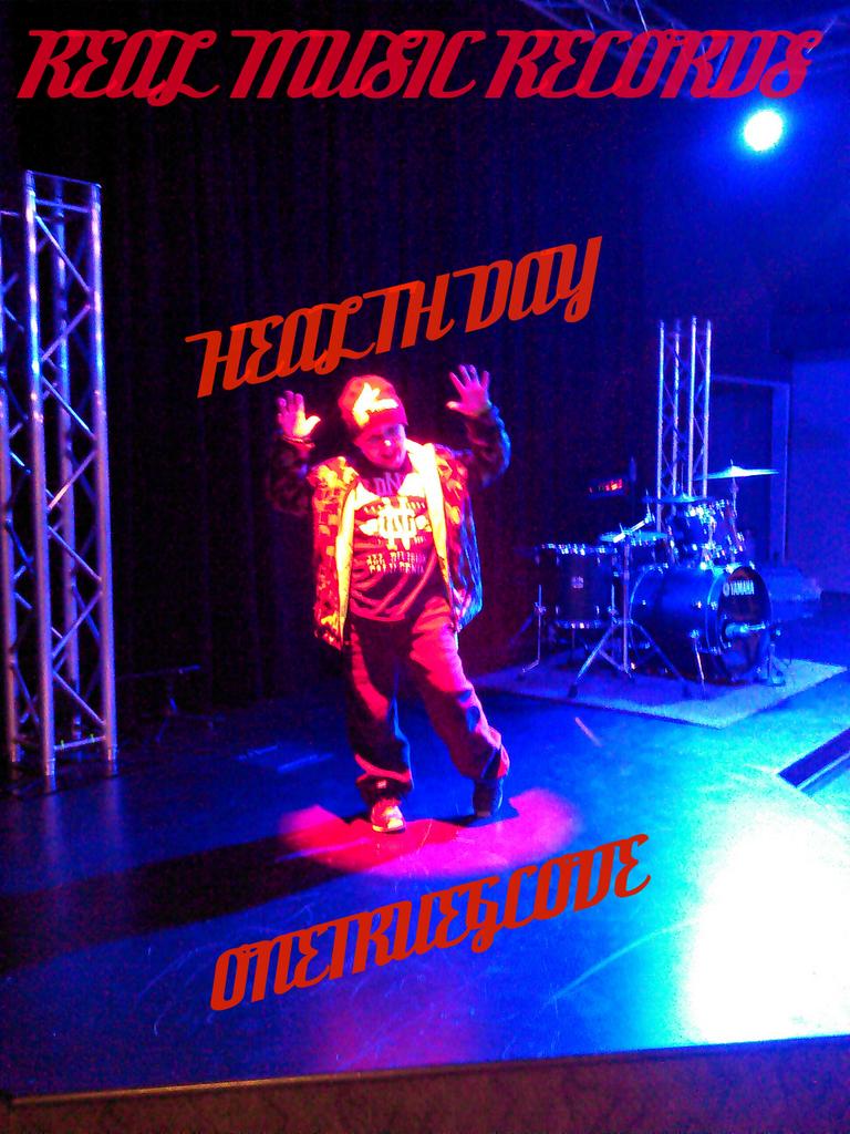 onetruegcode's tweet photo. I Had a blast taking my son to the studio and the health day event. #Realmusic #onetruegcode #Columbusohio #health http://t.co/FuAGe86ZL1