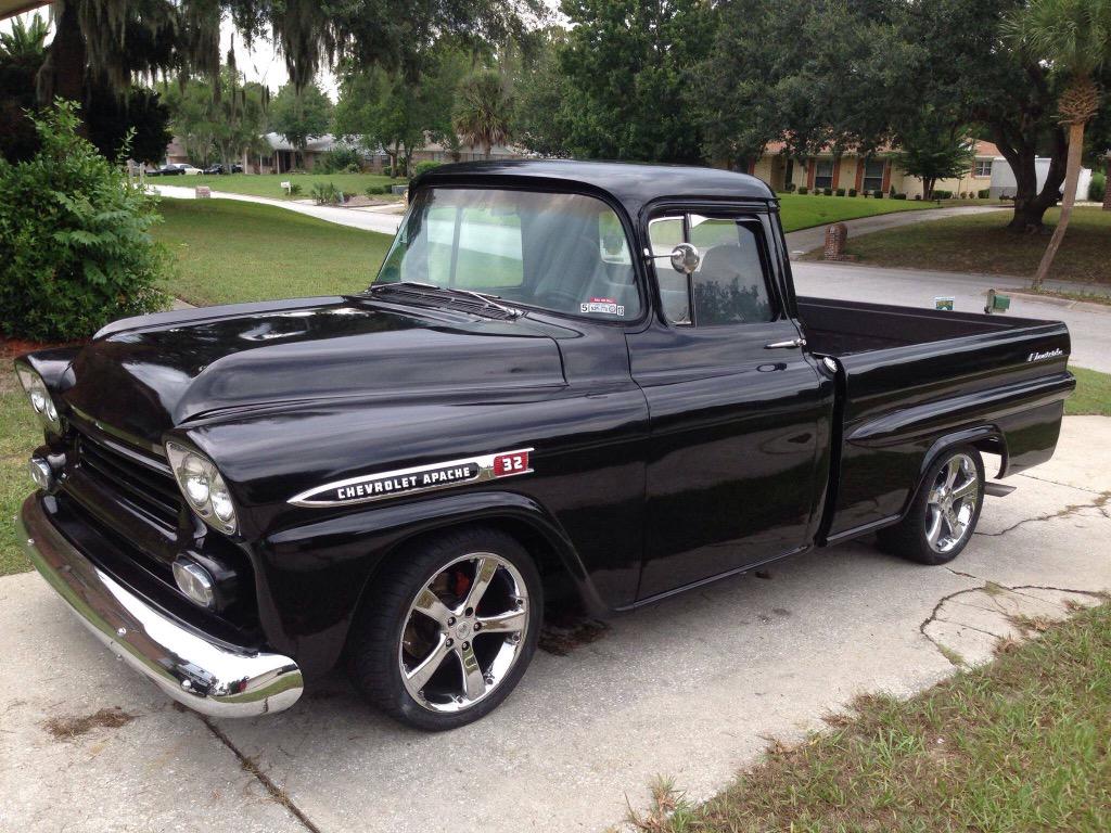 ronda_83's tweet image. &quot;@dave1evad: http://t.co/s6fLc6v78R&quot; That truck is absolutely gorgeous!  😀✌#loveit #ChevyApache