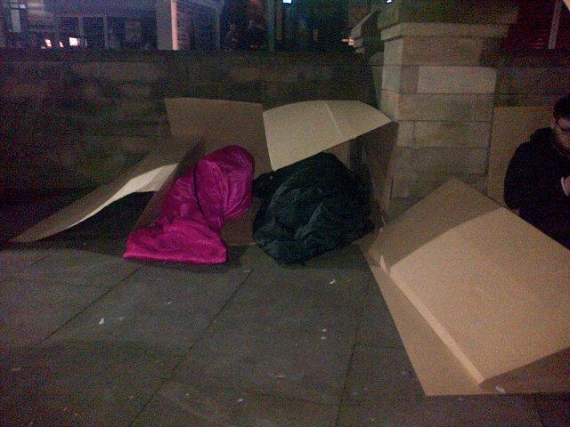 kenworthy39's tweet image. Our esteemed friend @polly_poppins Is sleeping out! #streetsleep #streetsleepwigan #HelpForHomeless