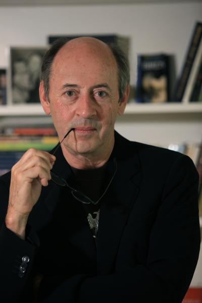 Un día como hoy, pero de 1941, nació el talentoso poeta Billy Collins. 
Happy BDay, Billy!  