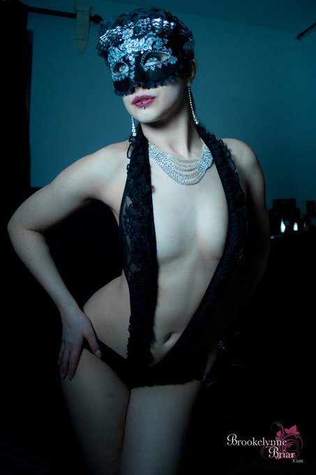 My new camera is amazing! Here's a teaser of the first set I shot with it for http://t.co/OjtJaJcsde<a href="/tag/tmblr"class="tags"><span>#tmblr</span></a>