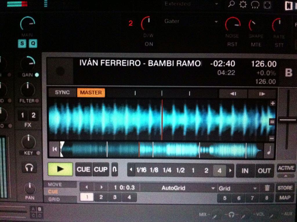 Sonando <a href="/ivanferreiro/">iván ferreiro</a>  en el Borsalino, ¡hay viernes para rato!
